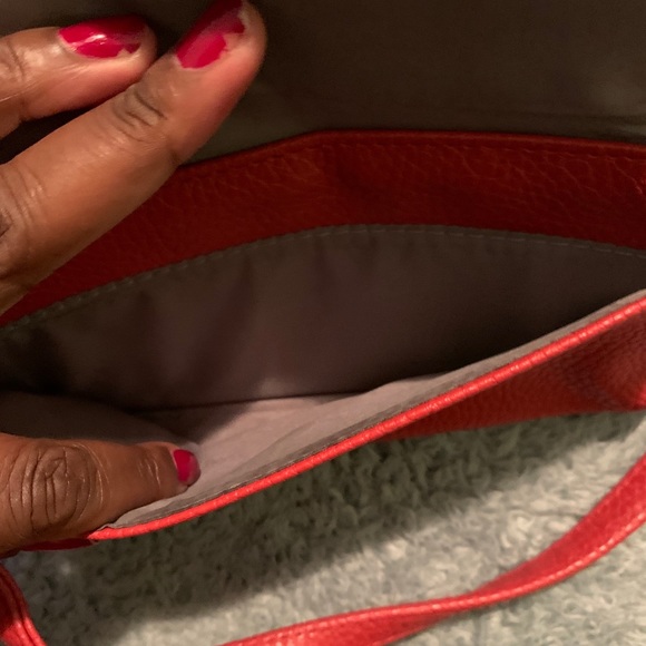 Crossbody - Picture 3 of 6